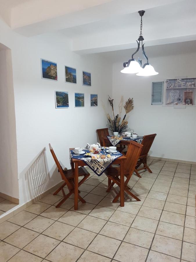 Carugio Del Fezzano Bed & Breakfast Fezzano  Luaran gambar